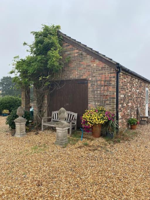 Вилла Beautiful Rural Self Contained Farm Annex Hordle Экстерьер фото